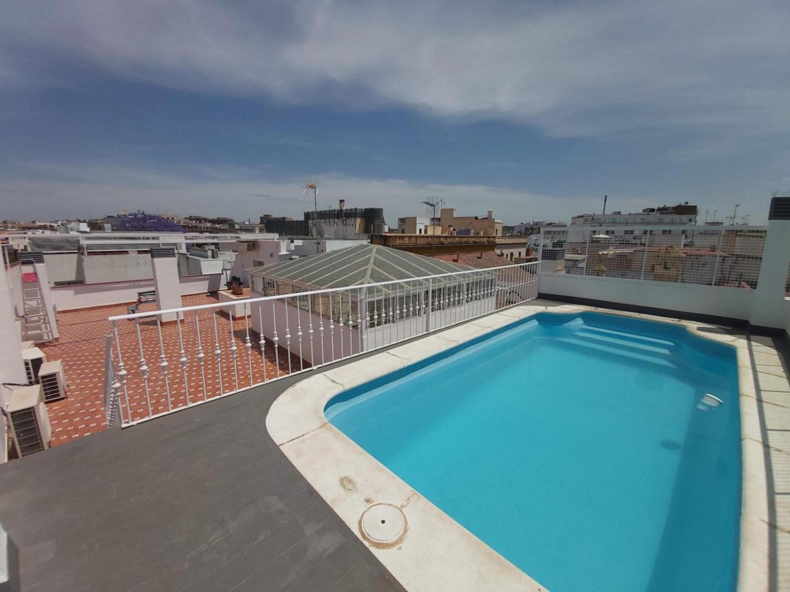 Appartement Misterhost Santiago Centrico Y Acogedor Con Piscina - Casco Historico à Séville Extérieur photo